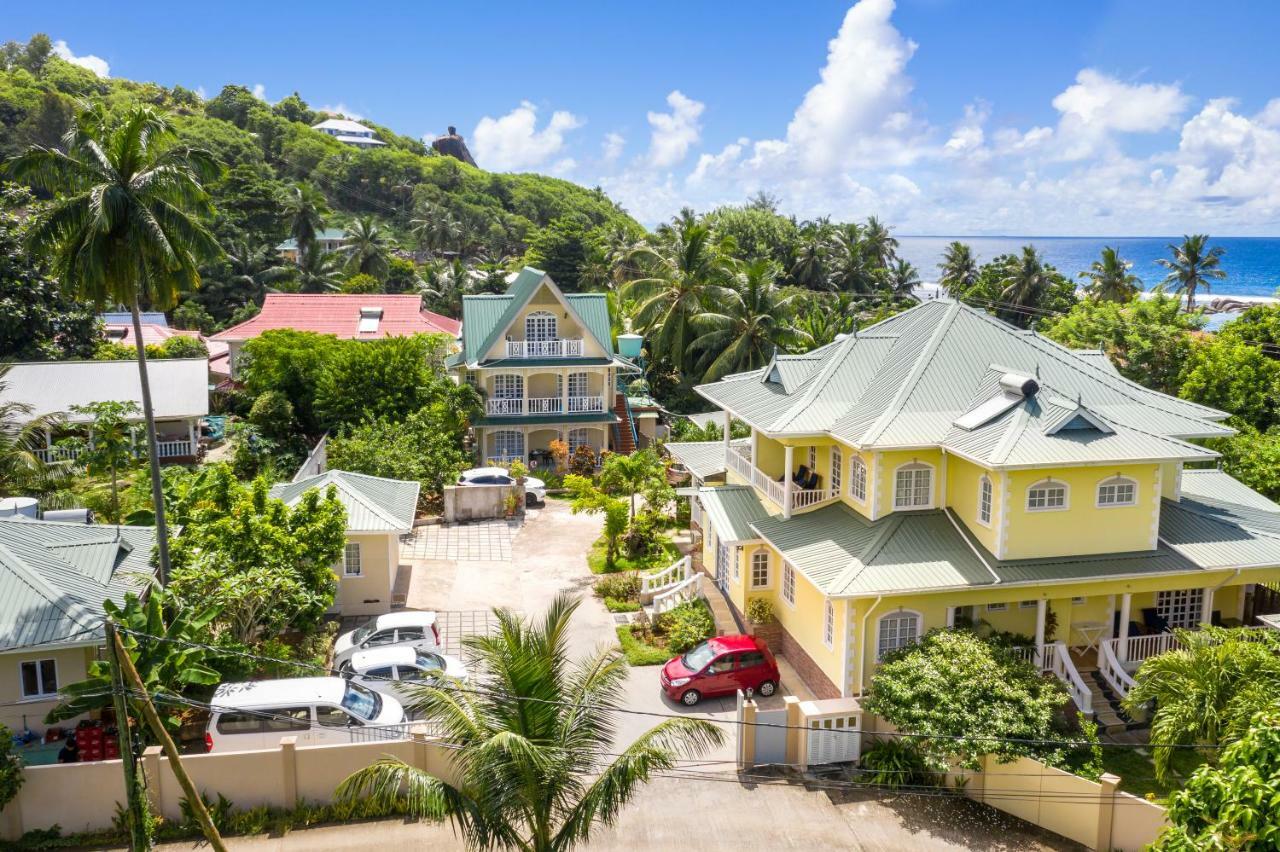 Captain'S Villa Takamaka Exterior photo