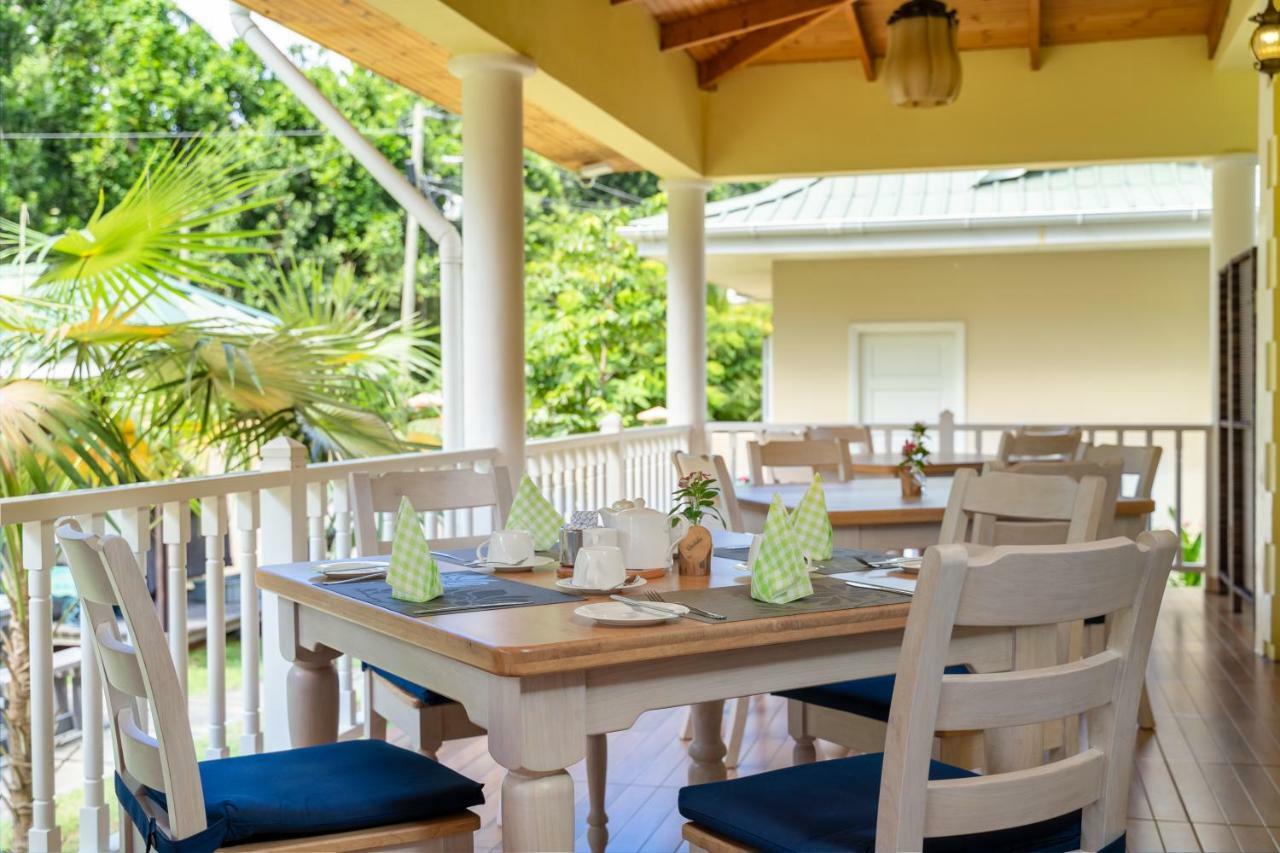 Captain'S Villa Takamaka Exterior photo