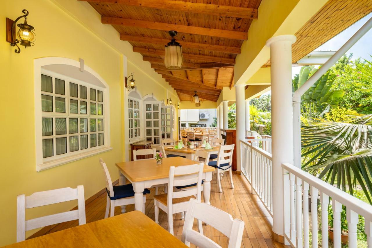 Captain'S Villa Takamaka Exterior photo